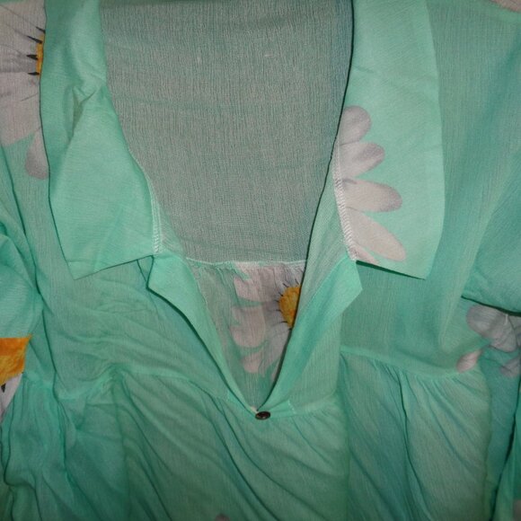NEW-NEVER WORN-MISLOOK GREEN SHEER OVER BLOUSE-SIZE LARGE-LOVELY - Picture 2 of 3
